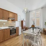 Apartmán Old Town Home-3 By Interhome Praha