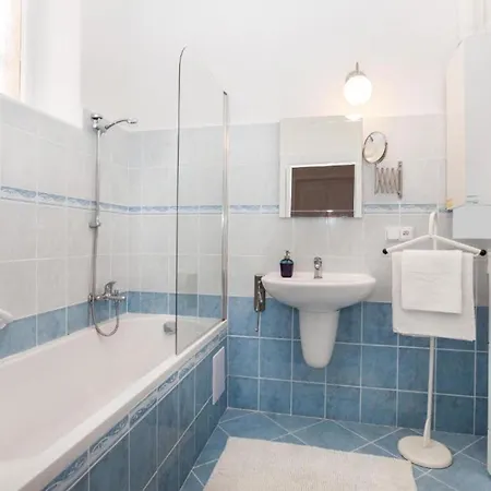 Apartment Old Town Home-3 By Interhome